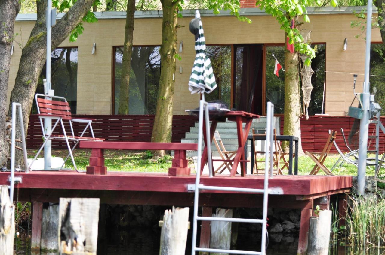Dom Nad Jeziorem Gwiazda Wojcin  Bagian luar foto